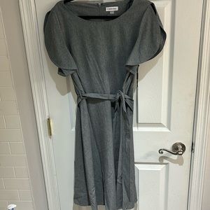 Calvin Klein size 14 Gray tulip short sleeve A-line Dress